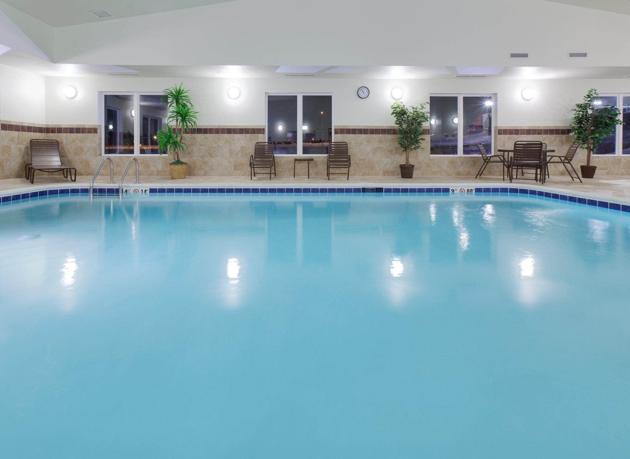 Holiday Inn Express & Suites - Omaha I - 80 By Ihg Gretna Exterior photo