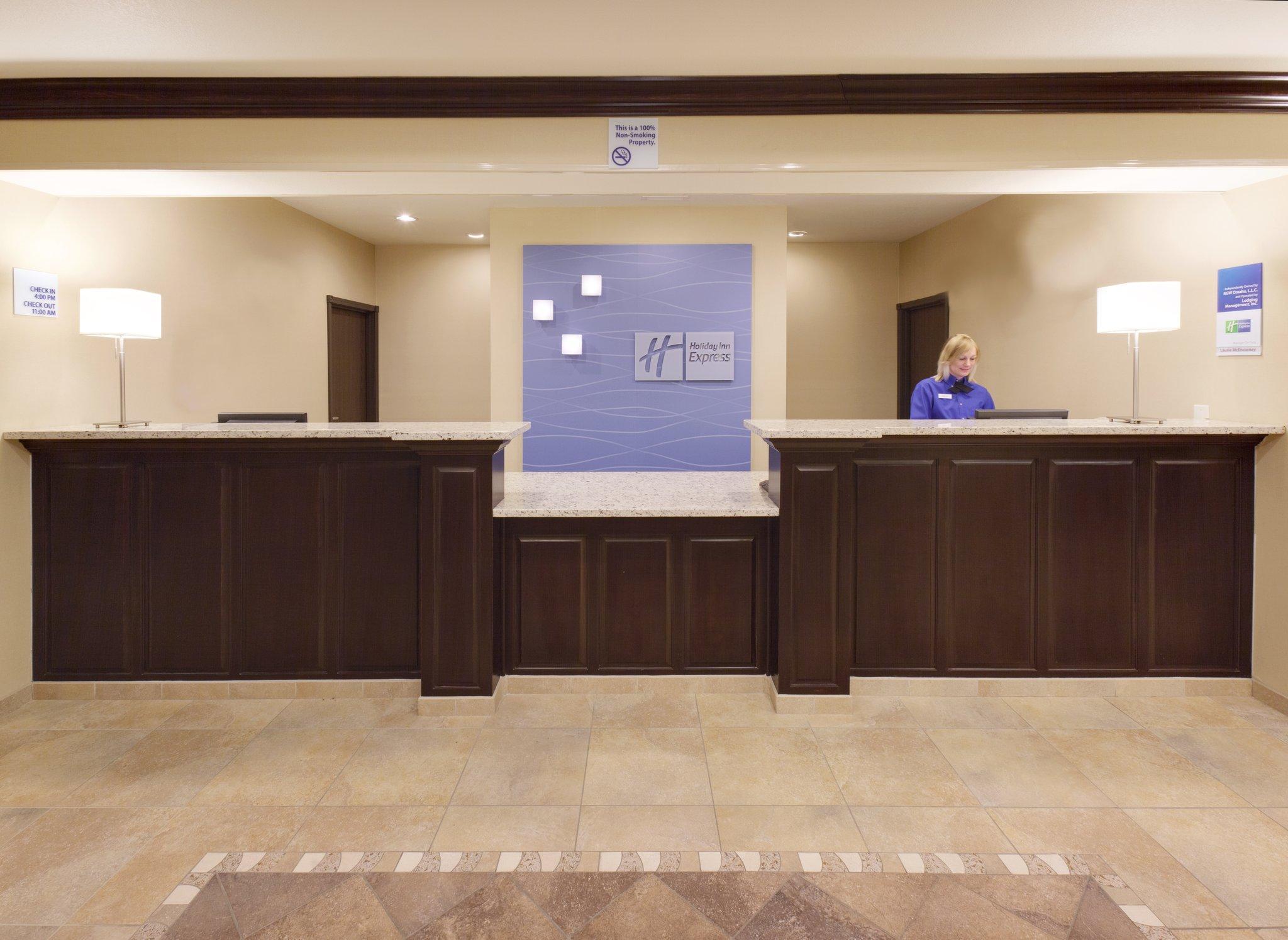Holiday Inn Express & Suites - Omaha I - 80 By Ihg Gretna Exterior photo