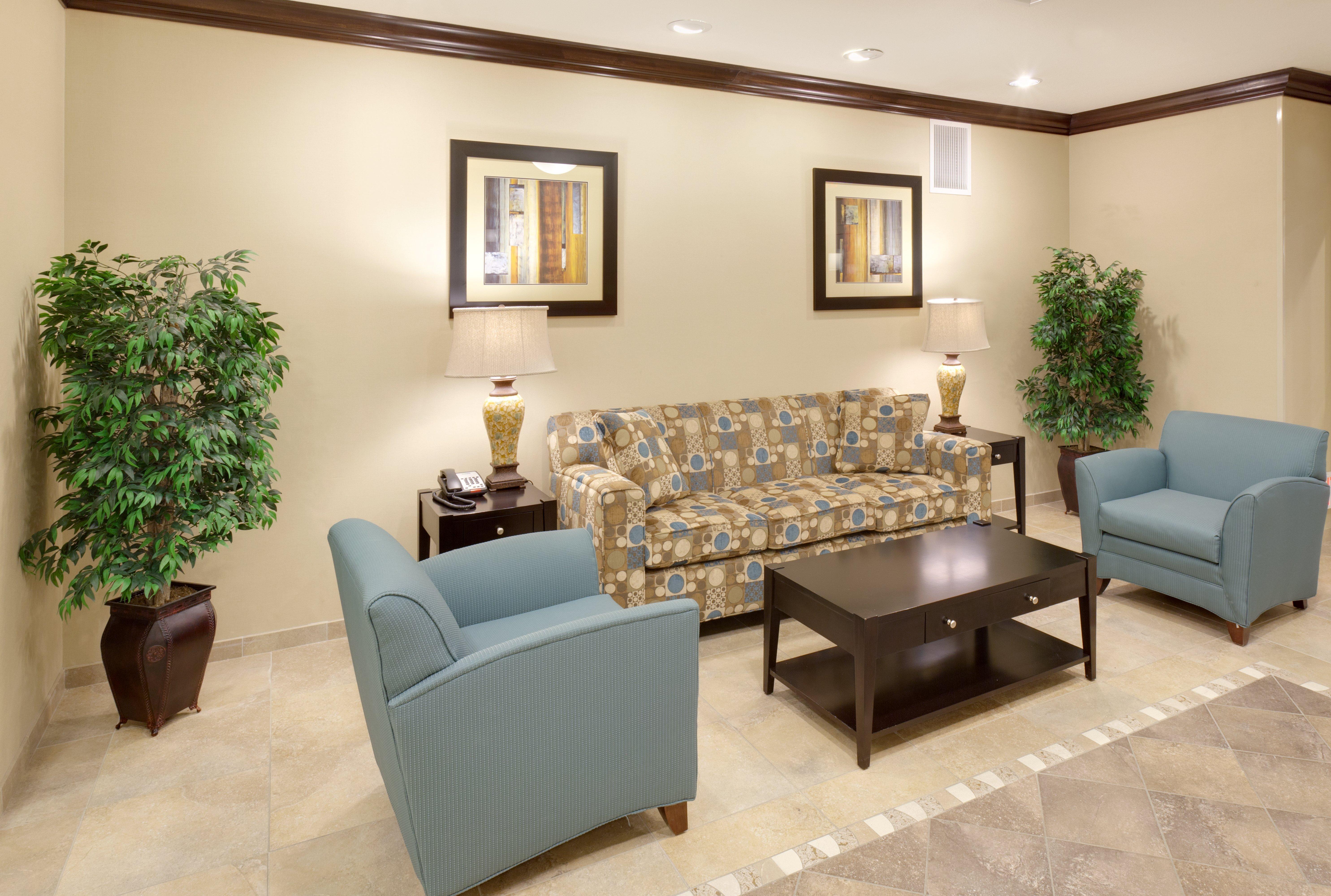 Holiday Inn Express & Suites - Omaha I - 80 By Ihg Gretna Exterior photo