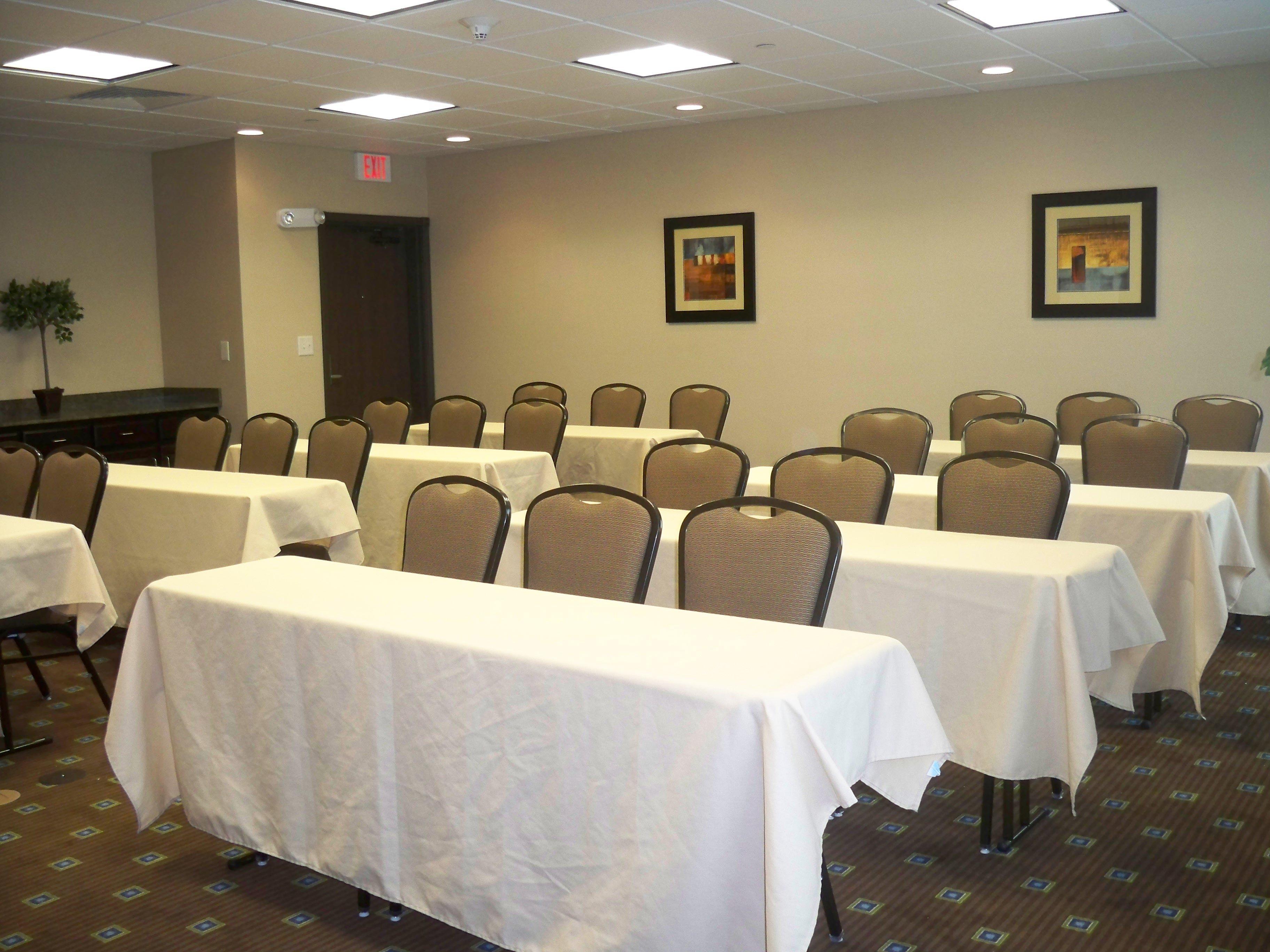 Holiday Inn Express & Suites - Omaha I - 80 By Ihg Gretna Facilities photo